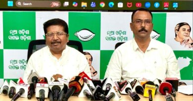 ଅନ୍ୟ ରାଜ୍ୟକୁ ସ୍ଥାନାନ୍ତର ହେଉଛି ଶିଳ୍ପ, ଡବଲ ଇଞ୍ଜିନ ସରକାରରେ ଡବଲ ବ୍ରେକ୍ : ବିଜେଡି