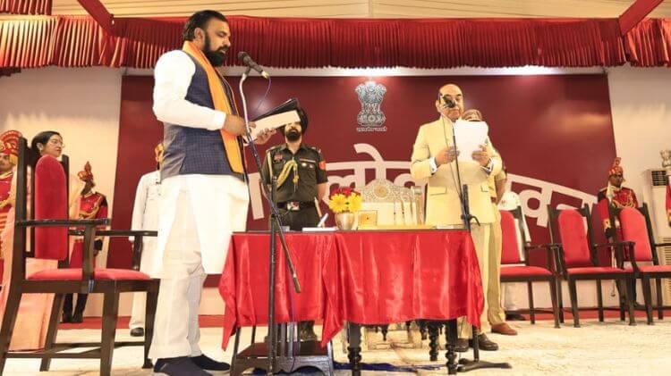 ବିହାରର ୨୪ତମ ମୁଖ୍ୟମନ୍ତ୍ରୀ ଭାବେ ସମ୍ରାଟ ଚୌଧୁରୀଙ୍କ ଶପଥ ଗ୍ରହଣ