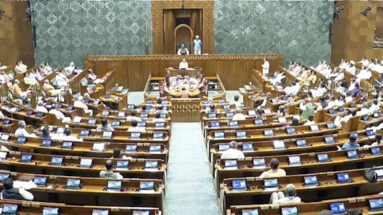 ଲୋକସଭାରେ କାଟ୍ ଖାଇଲା ମହିଳା ସଂରକ୍ଷଣ ବିଲ୍