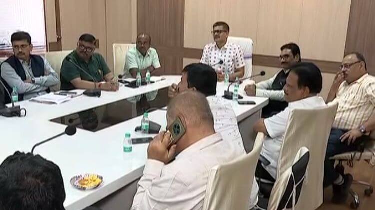 ପ୍ରତ୍ୟେକ ଜିଲ୍ଲାରେ ୨ଟି ଲେଖାଏଁ ପେଟ୍ରୋଲ ପମ୍ପ ଯାତ୍ରୀବାହୀ ବସ ପାଇଁ ରହିବ ରିଜର୍ଭ