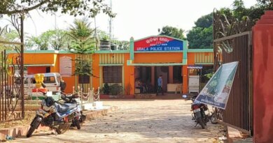 ମହଙ୍ଗା ପଡିଲା ଯୁବତୀଙ୍କୁ ଦୁର୍ବ୍ୟବହାର, ଗଛରେ ବାନ୍ଧି ଯୁବକଙ୍କୁ ନିସ୍ତୁକ ମାଡ଼