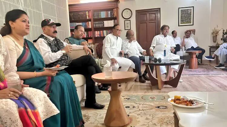 ୨୦ ତୃଣମୂଳ ସାଂସଦଙ୍କ ଏନଡିଏକୁ ସମର୍ଥନ, ଆଭ୍ୟନ୍ତରୀଣ ସଙ୍କଟ ଘନୀଭୂତ