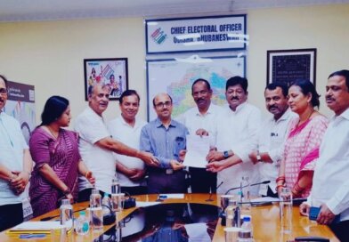 ଏସଆଇଆର୍ ତ୍ରୁଟି ପ୍ରସଙ୍ଗରେ ସିଇଓଙ୍କୁ ଭେଟିଲା ବିଜେଡି ଟିମ୍