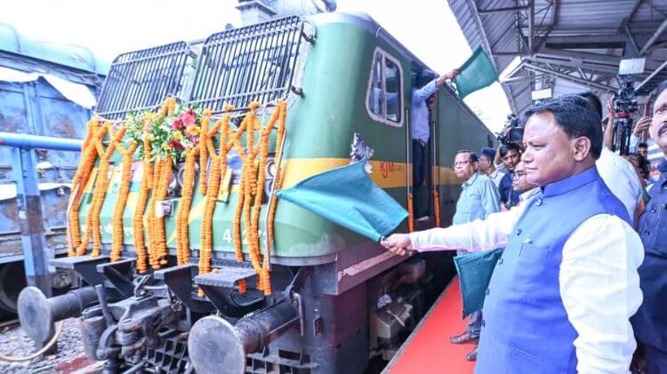ସୋମନାଥ ସ୍ୱାଭିମାନ ଯାତ୍ରାର ଶୁଭାରମ୍ଭ କଲେ ମୁଖ୍ୟମନ୍ତ୍ରୀ