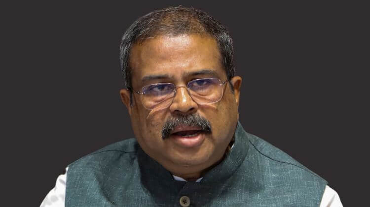 ନିଜ ପଦବୀରୁ ଇସ୍ତଫା ଦେଲେ କେନ୍ଦ୍ର ଶିକ୍ଷାମନ୍ତ୍ରୀ ଧର୍ମେନ୍ଦ୍ର ପ୍ରଧାନ