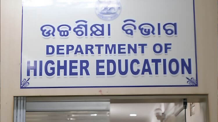 ରାଜ୍ୟରେ ସେଲ୍ଫ ଫାଇନାନ୍ସିଂ ଓ ପ୍ରଫେସନାଲ କଲେଜ ପାଇଁ କୋହଳ ହେଲା ନିୟମ