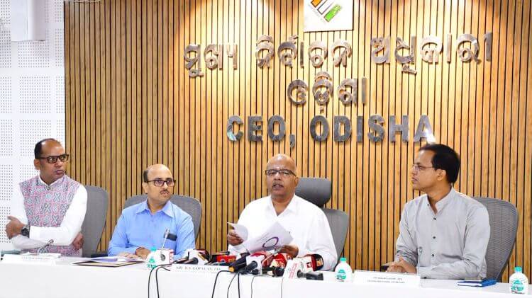 ଏସଆଇଆର ଚିଠା ଭୋଟର ତାଲିକା ପ୍ରକାଶ: ବାଦ ପଡିଲେ ୨୦ ଲକ୍ଷ ୧୪ ହଜାର ଭୋଟର