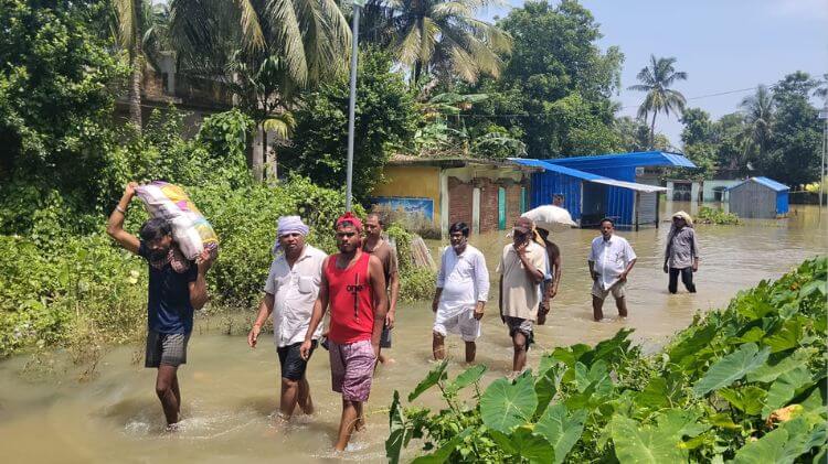 ରାଜ୍ୟରେ ବନ୍ୟା ପରିସ୍ଥିତି : ୭ ଜିଲ୍ଲାର ୧୩ ଲକ୍ଷ ବନ୍ୟା ପରିସ୍ଥିତିରେ ପ୍ରଭାବିତ