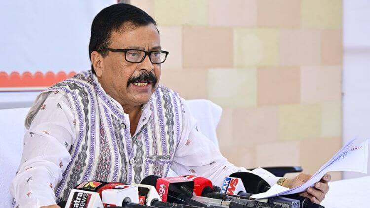 ମୌସୁମୀର ଶେଷ ପର୍ଯ୍ୟନ୍ତ ଓଡ଼ିଶାକୁ ଛାଡ଼ିବନି ବିପଦ: ମନ୍ତ୍ରୀ ସୁରେଶ ପୂଜାରୀ