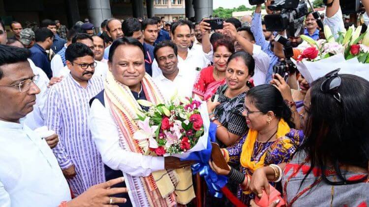 ଶିଳ୍ପାୟନ ଅଭିଯାନ ବ୍ୟାପକ କରାଯାଉଛି, ପୁଅଝିଅଙ୍କୁ ନିଜ ମାଟିରେ ମିଳିବ ଚାକିରି: ମୁଖ୍ୟମନ୍ତ୍ରୀ