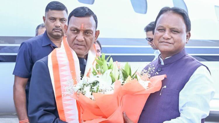 ଓଡ଼ିଶାରେ ପହଞ୍ଚିଲେ ନବନିଯୁକ୍ତ ରାଜ୍ୟପାଳ ବ୍ରଜମୋହନ ରାମ
